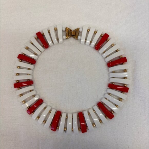 Retro Bold Red and White Statement Choker Necklace - Picture 9 of 16